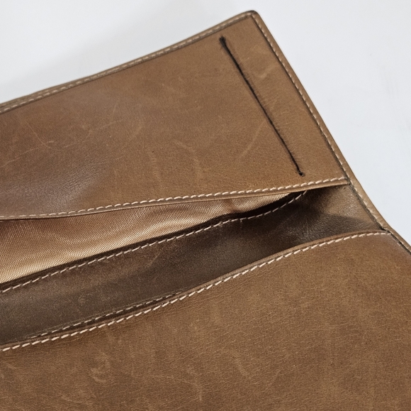 Vintage Gucci trifold wallet - Picture 16 of 16